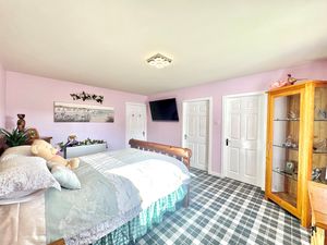 Photo 2- click for photo gallery